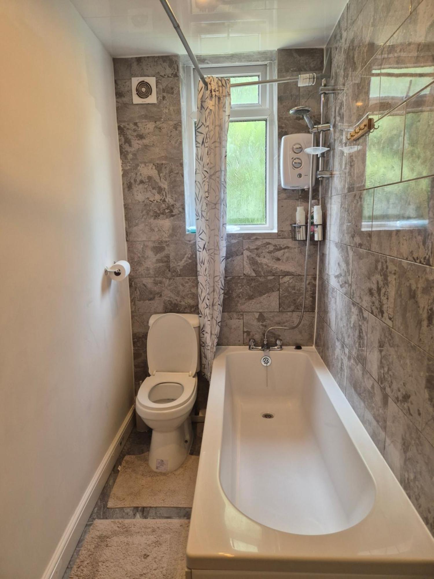 Holiday home 3 Bed House - Amenities - Middleton Middleton (Greater Manchester)